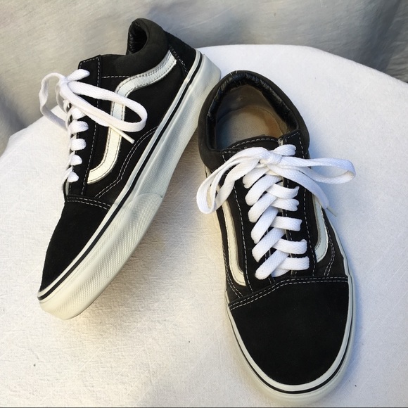 Vans Other - Vans Old Skool B&W Classic Skater Shoes Unisex